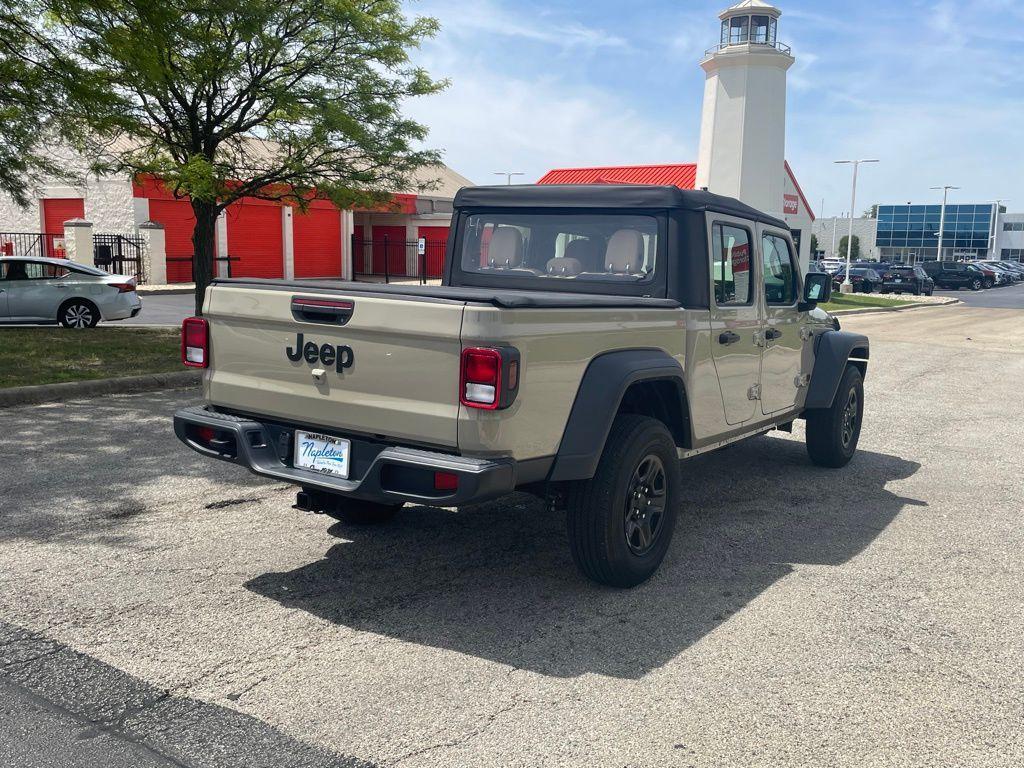 used 2022 Jeep Gladiator car, priced at $32,000