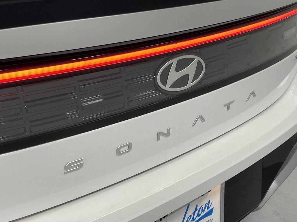 new 2025 Hyundai Sonata Hybrid car, priced at $32,567