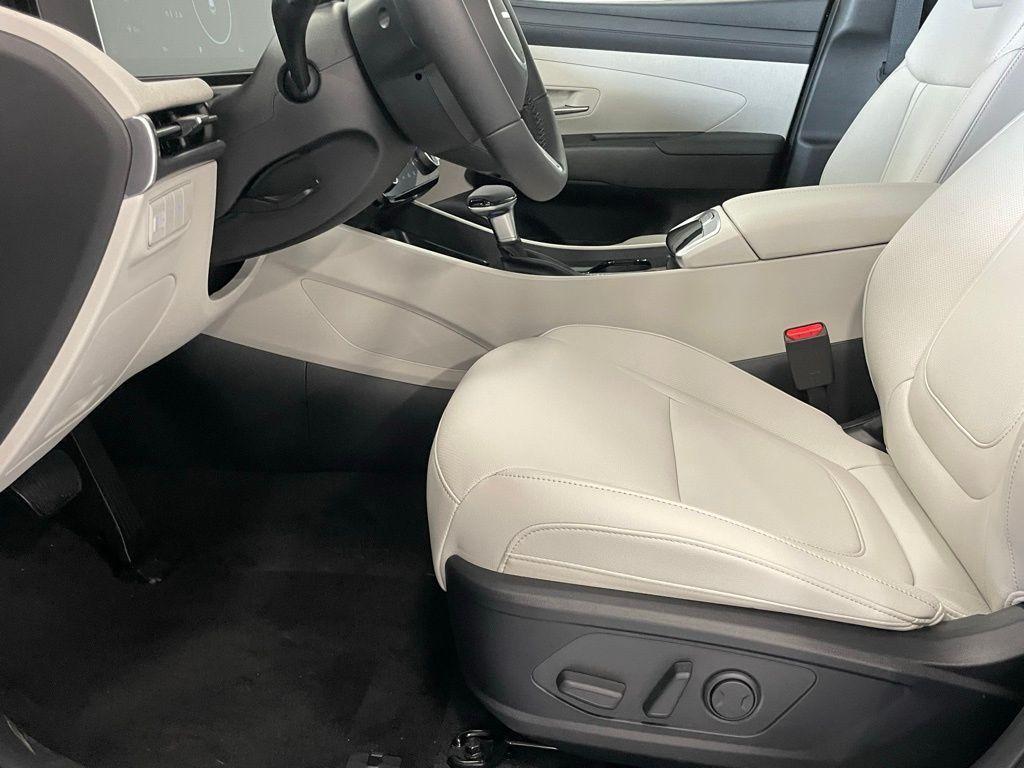 new 2025 Hyundai Tucson car, priced at $32,534