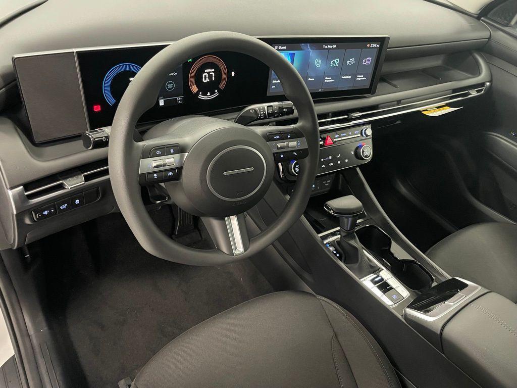 new 2025 Hyundai Tucson car, priced at $32,417