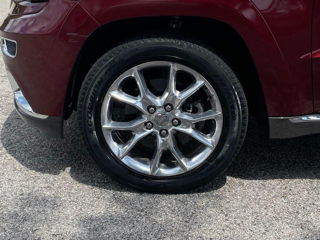 used 2016 Jeep Grand Cherokee car, priced at $17,250