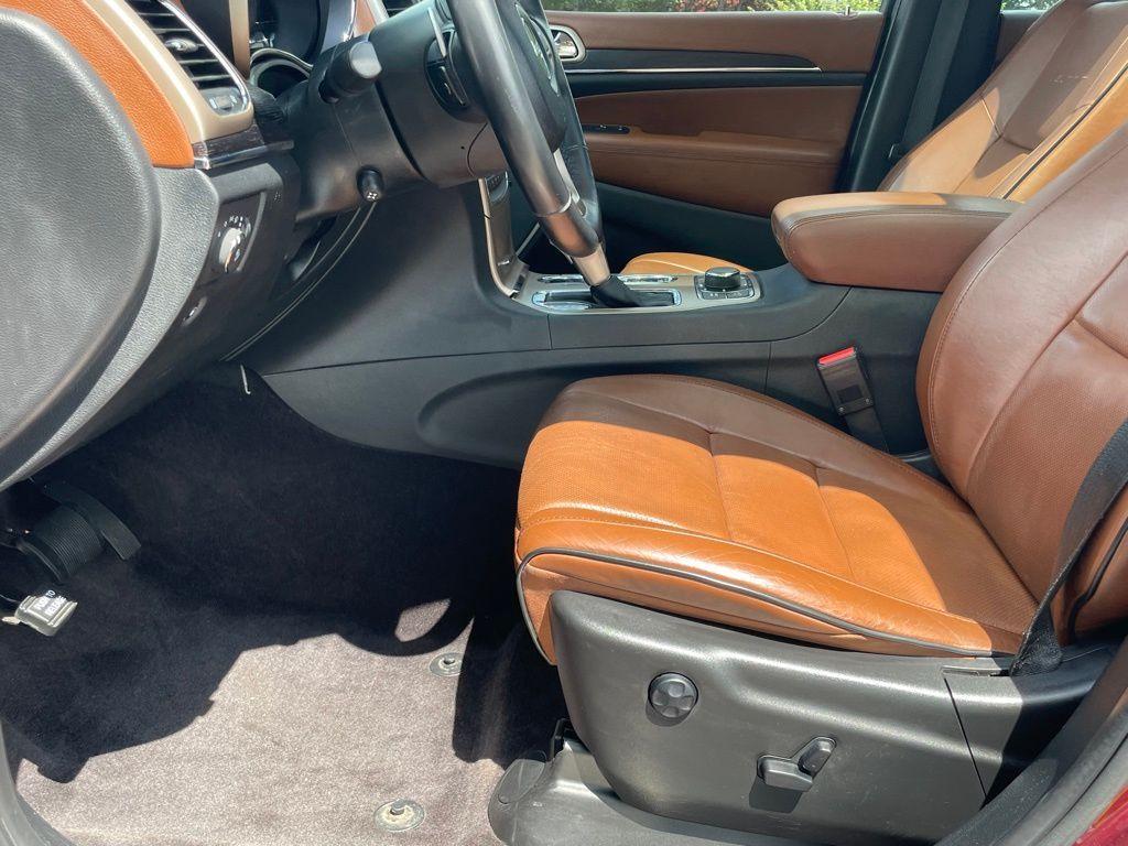 used 2016 Jeep Grand Cherokee car, priced at $17,250