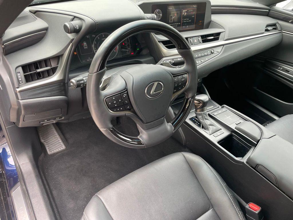 used 2019 Lexus ES 350 car, priced at $28,000