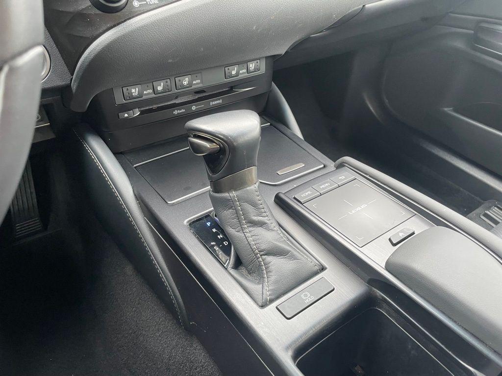 used 2019 Lexus ES 350 car, priced at $28,000