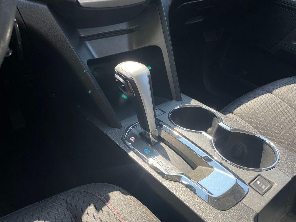 used 2015 Chevrolet Equinox car, priced at $9,000