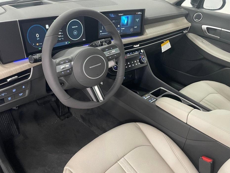 new 2025 Hyundai Sonata Hybrid car, priced at $38,517