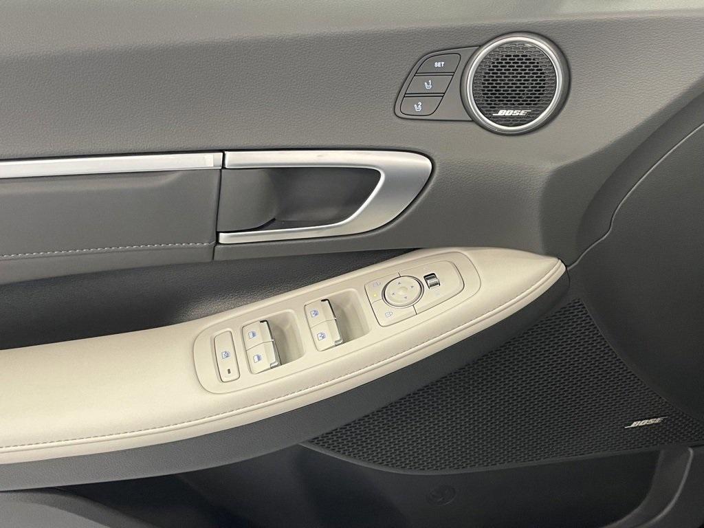 new 2025 Hyundai Sonata Hybrid car, priced at $38,517