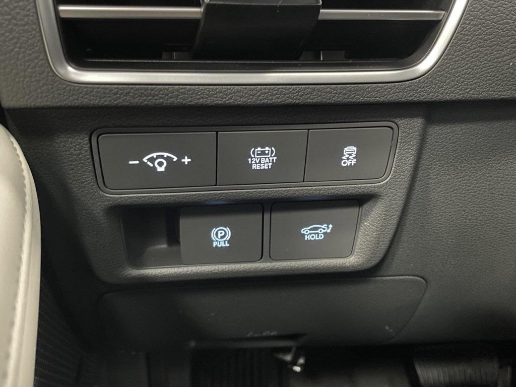new 2025 Hyundai Sonata Hybrid car, priced at $38,517