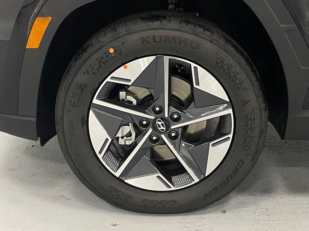 new 2025 Hyundai Tucson car, priced at $33,528