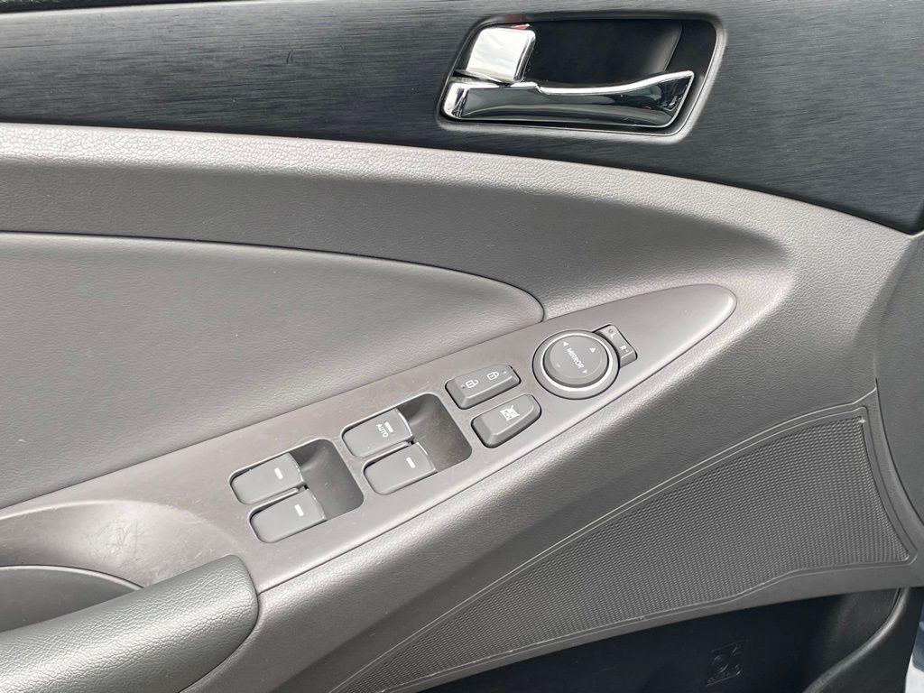used 2014 Hyundai Sonata car, priced at $6,500