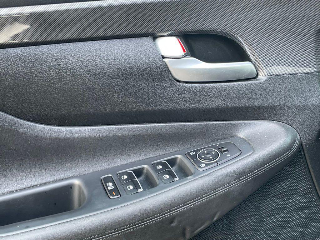 used 2022 Hyundai Santa Fe car, priced at $21,500