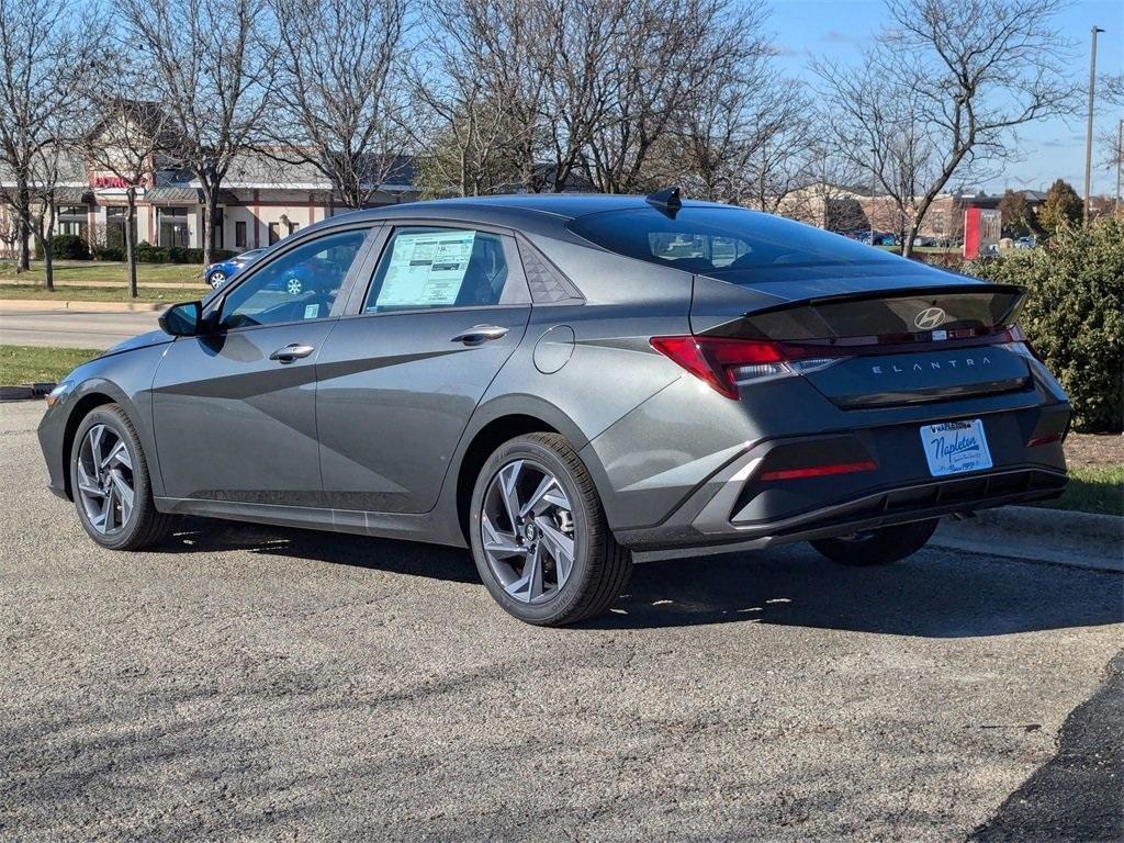 new 2025 Hyundai Elantra car