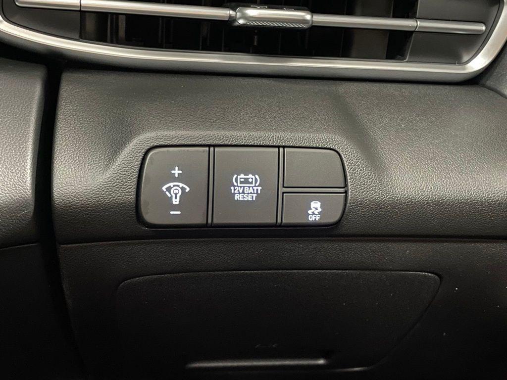 new 2025 Hyundai ELANTRA HEV car, priced at $26,770
