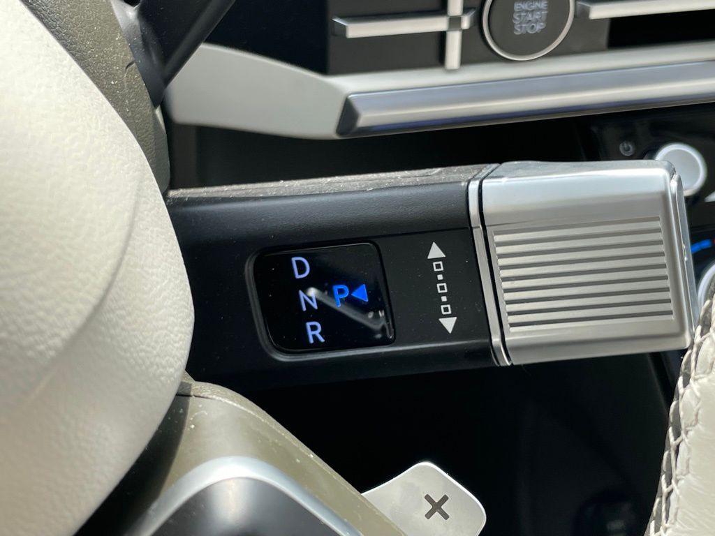 used 2024 Hyundai Santa Fe car, priced at $39,000