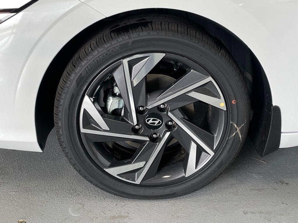new 2025 Hyundai ELANTRA HEV car, priced at $31,543