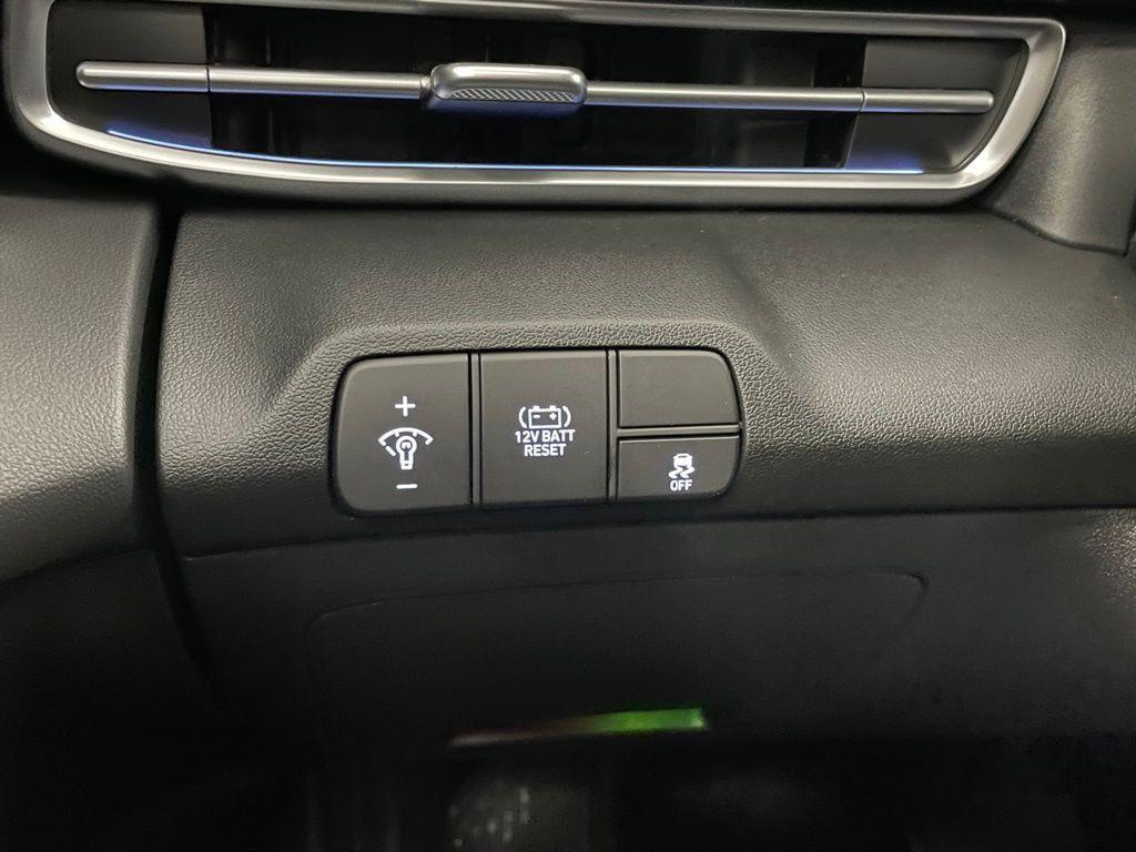 new 2025 Hyundai ELANTRA HEV car, priced at $31,543