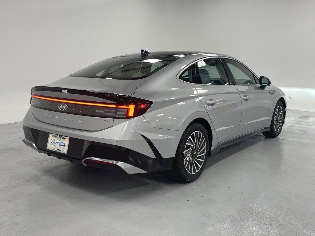 new 2025 Hyundai Sonata Hybrid car, priced at $38,885