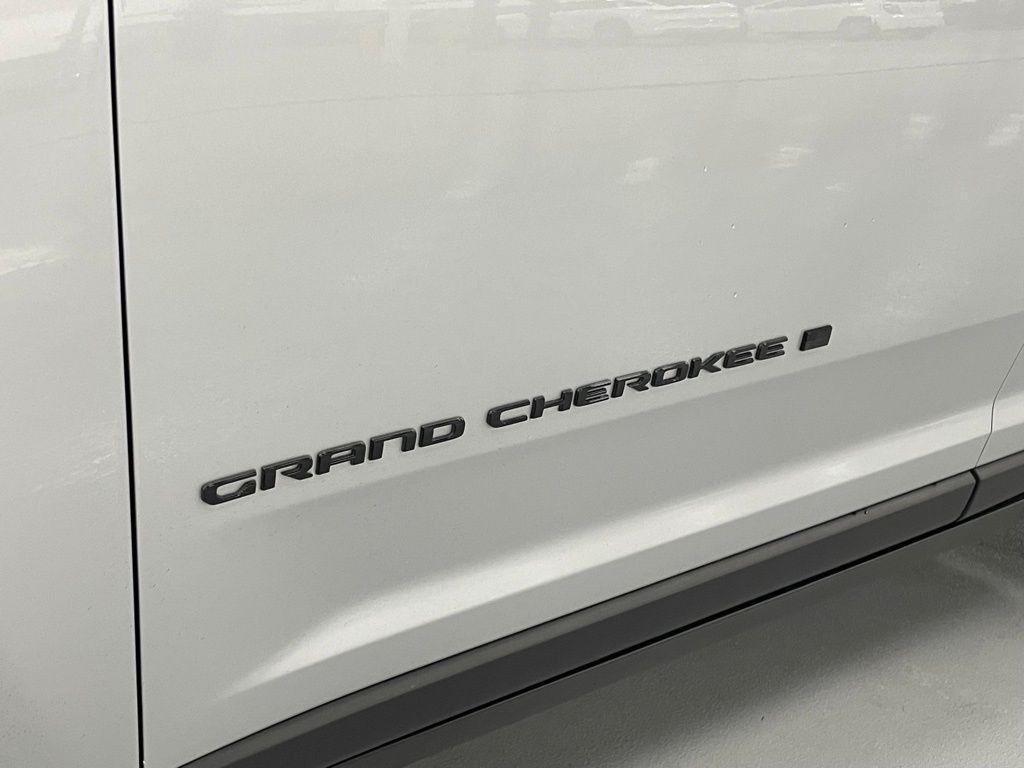 used 2024 Jeep Grand Cherokee car, priced at $37,000