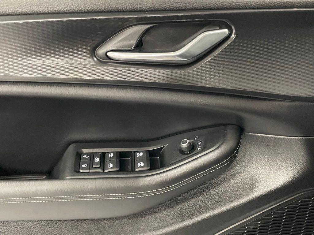 used 2024 Jeep Grand Cherokee car, priced at $37,000