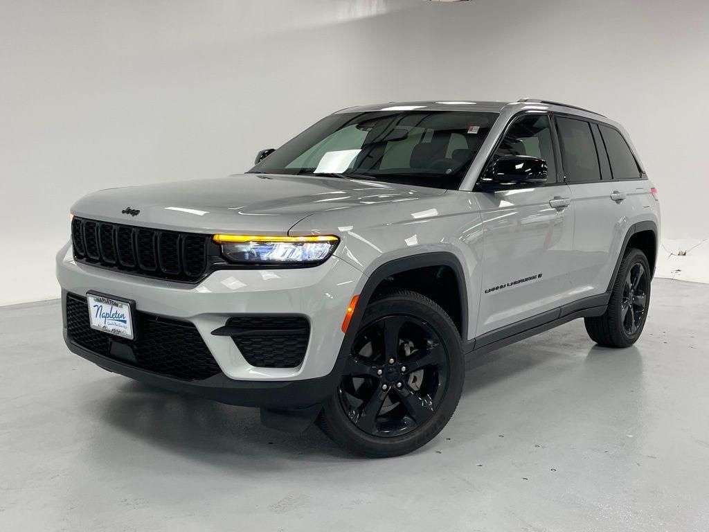 used 2024 Jeep Grand Cherokee car, priced at $37,000