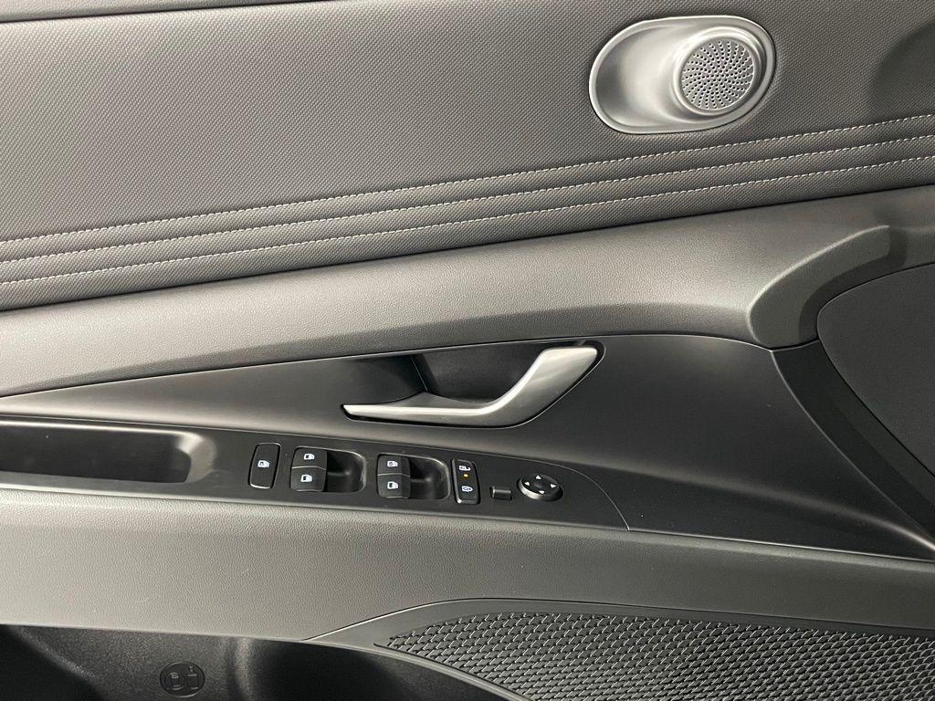 new 2025 Hyundai Elantra car, priced at $26,971