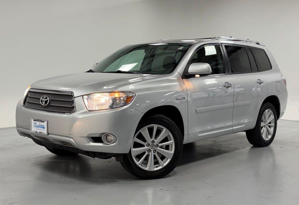 used 2010 Toyota Highlander Hybrid car, priced at $9,500
