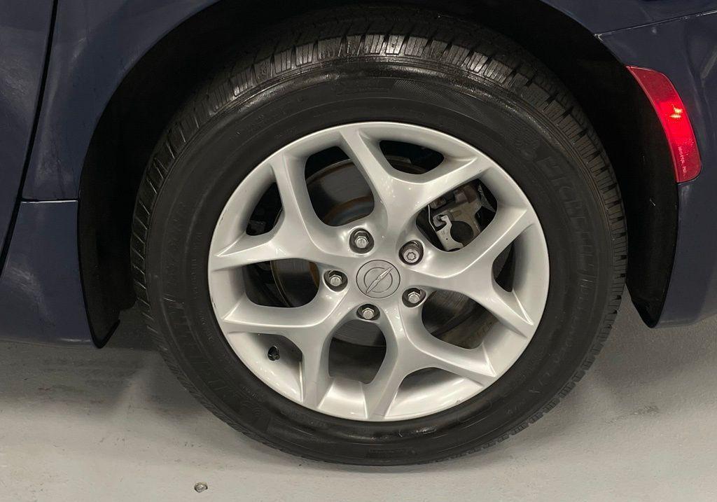 used 2017 Chrysler Pacifica car, priced at $10,500