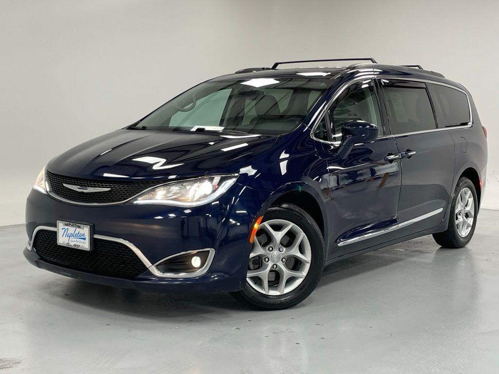 used 2017 Chrysler Pacifica car, priced at $10,500