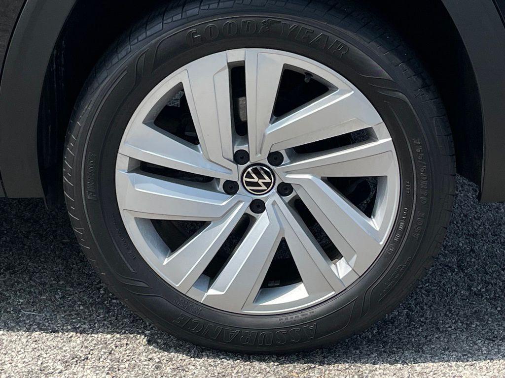 used 2022 Volkswagen Atlas Cross Sport car, priced at $34,500