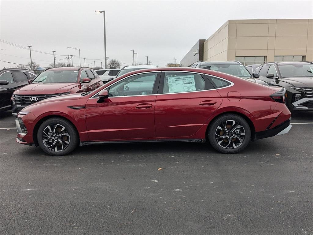 new 2025 Hyundai Sonata car, priced at $30,411