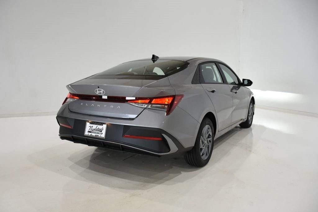 new 2025 Hyundai Elantra car, priced at $23,360