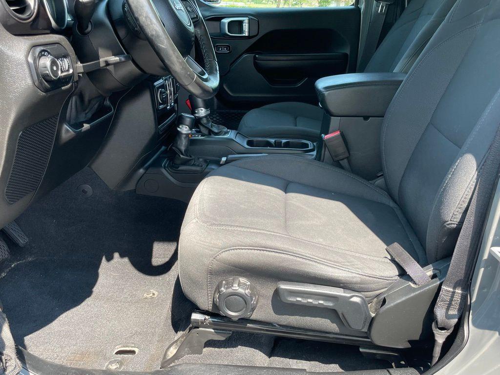 used 2021 Jeep Wrangler Unlimited car, priced at $29,000