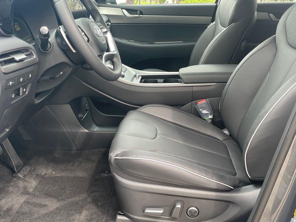 new 2025 Hyundai Palisade car, priced at $43,025