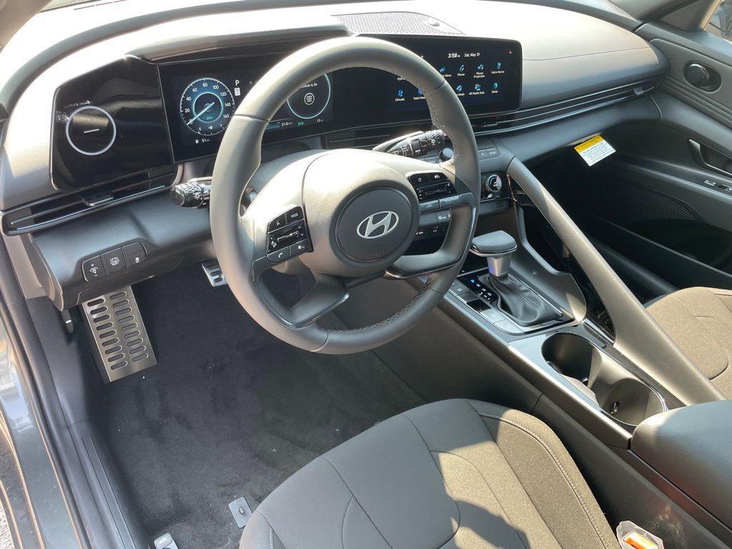 new 2025 Hyundai ELANTRA HEV car, priced at $28,734