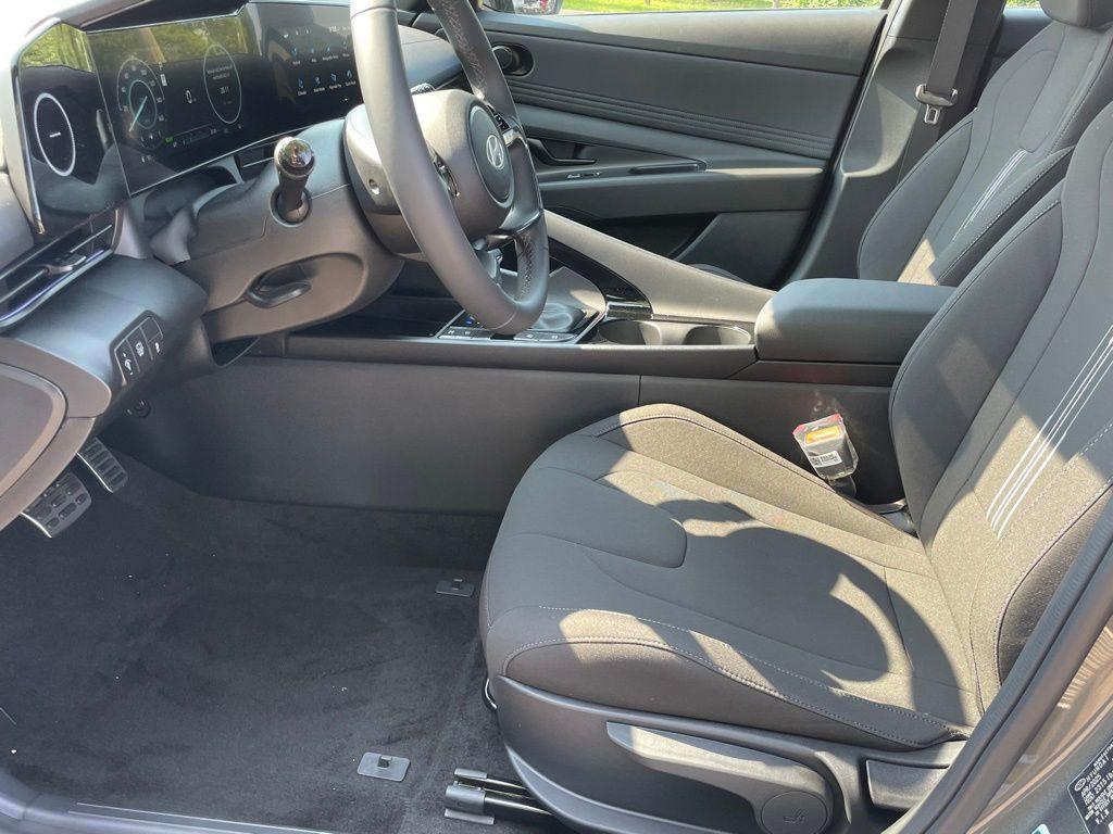 new 2025 Hyundai ELANTRA HEV car, priced at $28,734