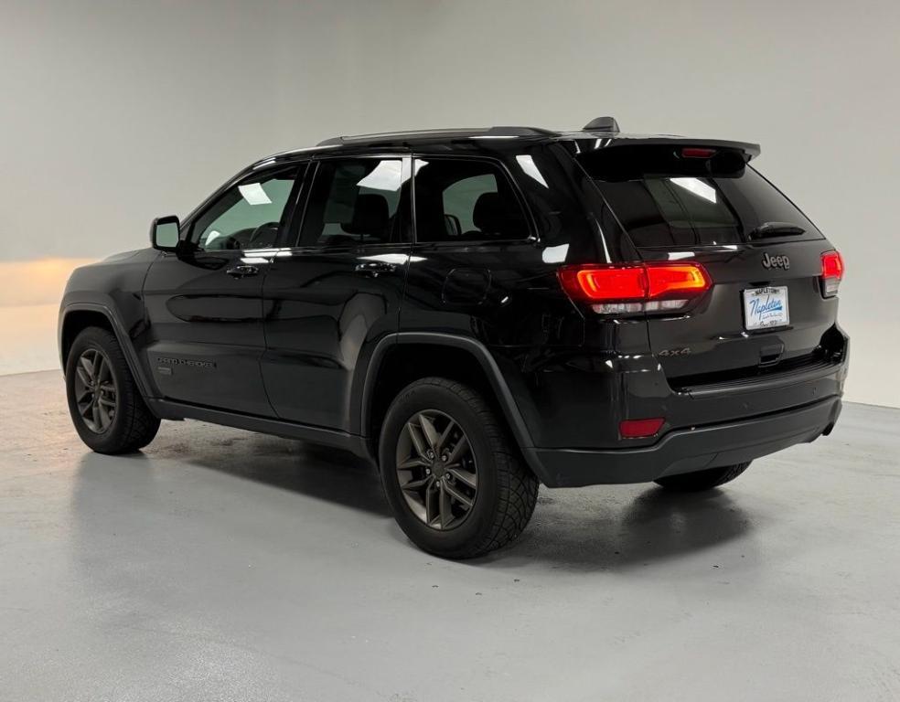 used 2016 Jeep Grand Cherokee car, priced at $14,750