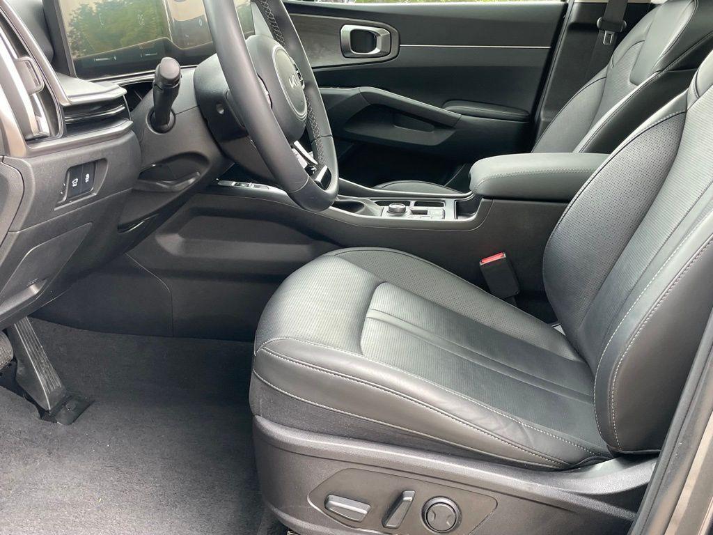 used 2024 Kia Sorento car, priced at $32,500