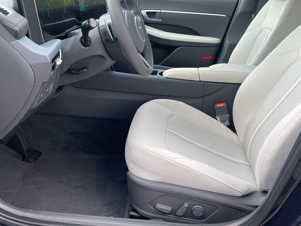 new 2025 Hyundai Sonata car, priced at $28,843