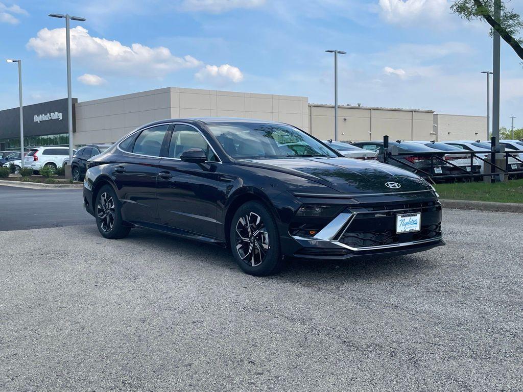 new 2025 Hyundai Sonata car, priced at $28,843