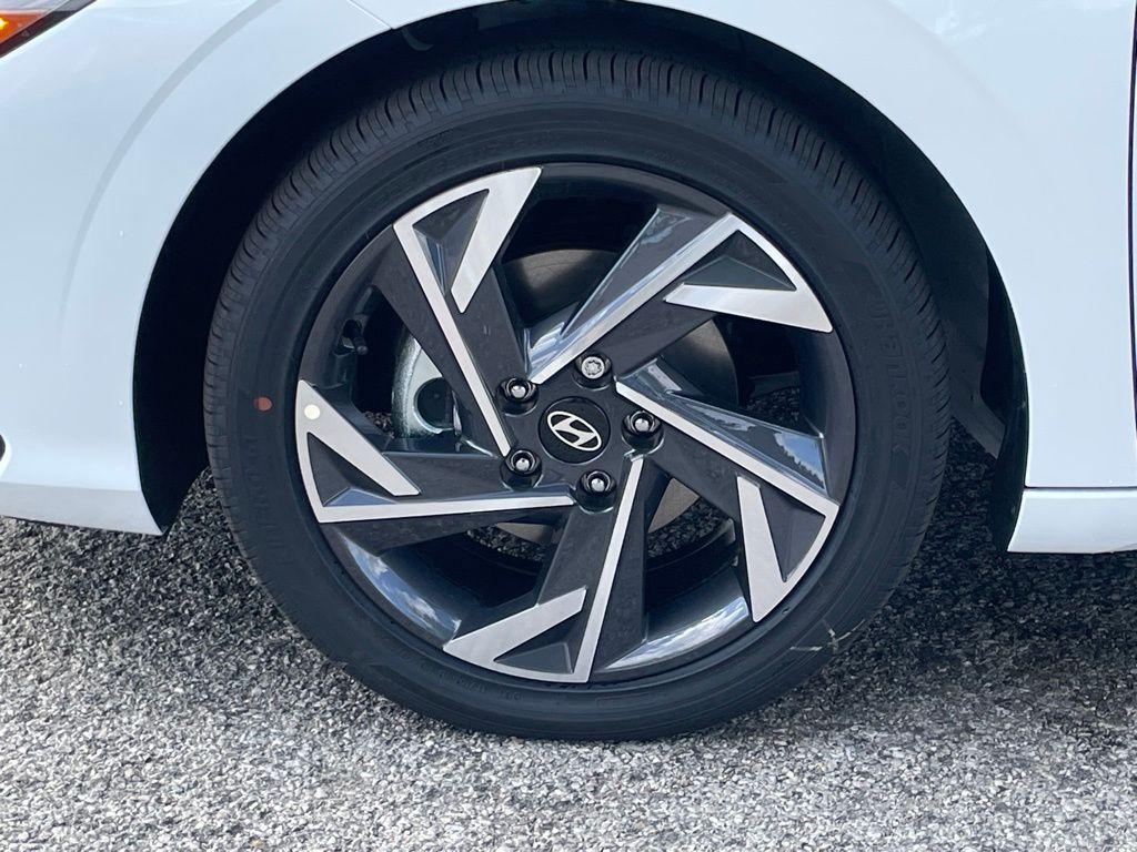 new 2025 Hyundai ELANTRA HEV car, priced at $29,209