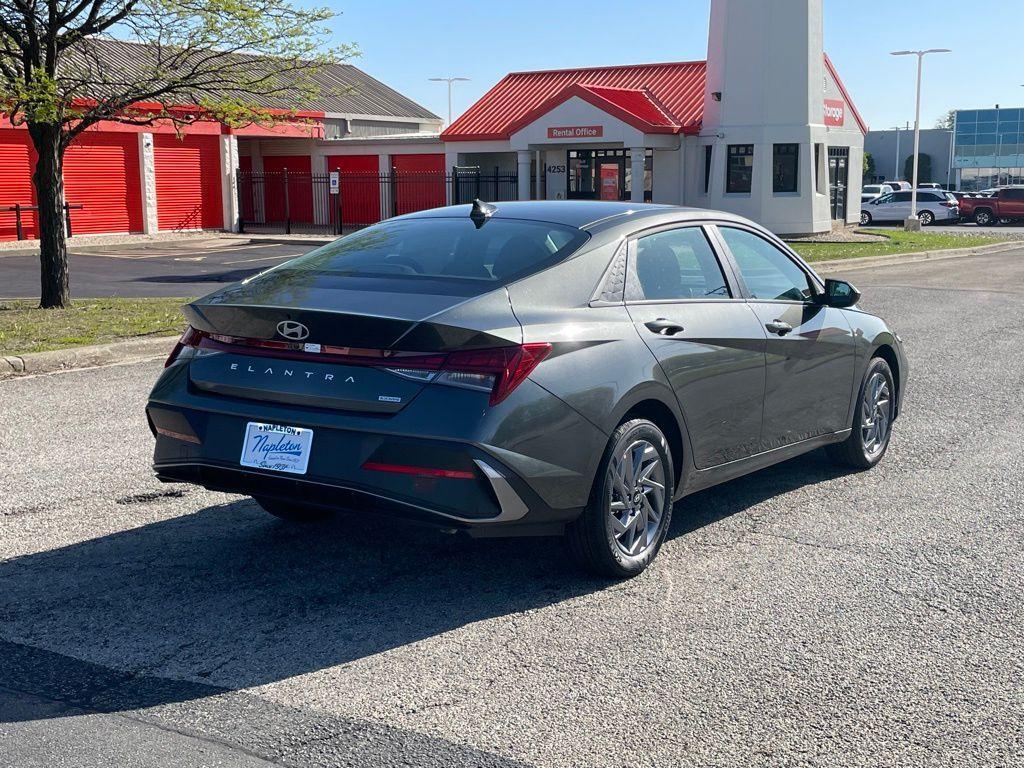 new 2025 Hyundai ELANTRA HEV car, priced at $26,789
