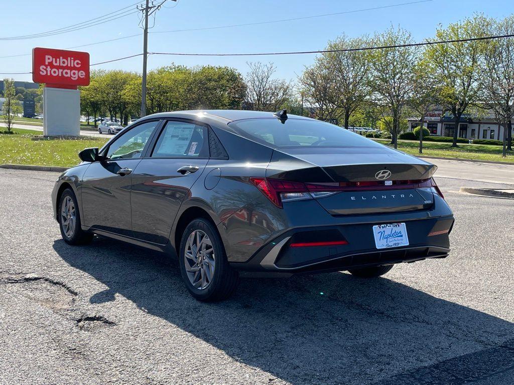 new 2025 Hyundai ELANTRA HEV car, priced at $26,789