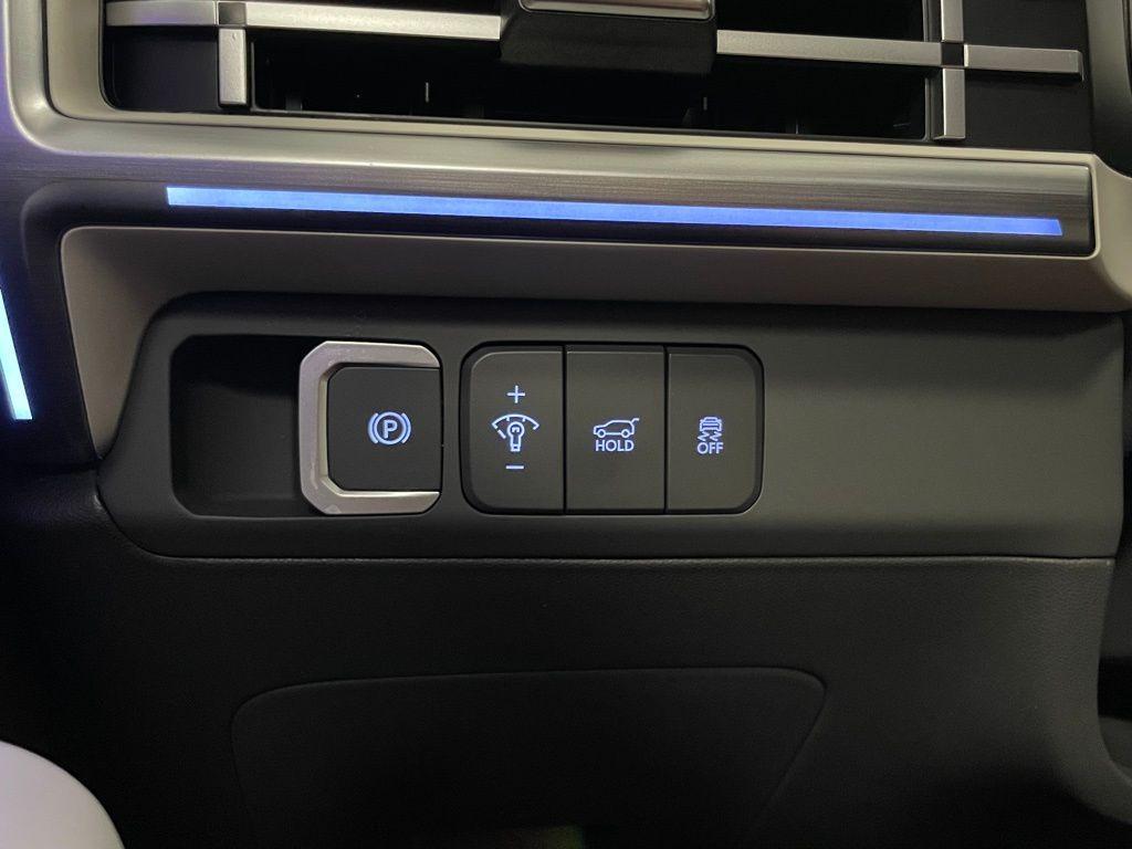 new 2025 Hyundai SANTA FE HEV car, priced at $47,955