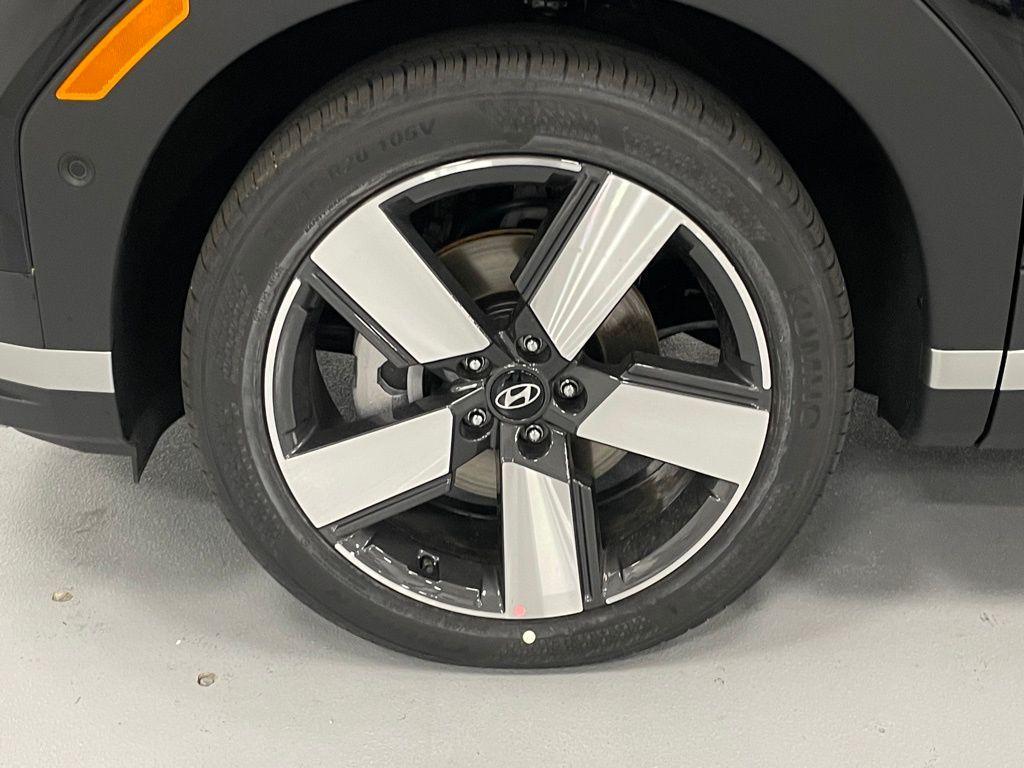 new 2025 Hyundai SANTA FE HEV car, priced at $47,955