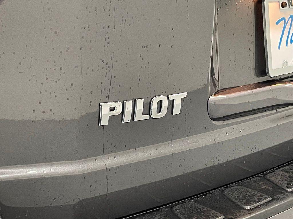 used 2014 Honda Pilot car, priced at $14,500