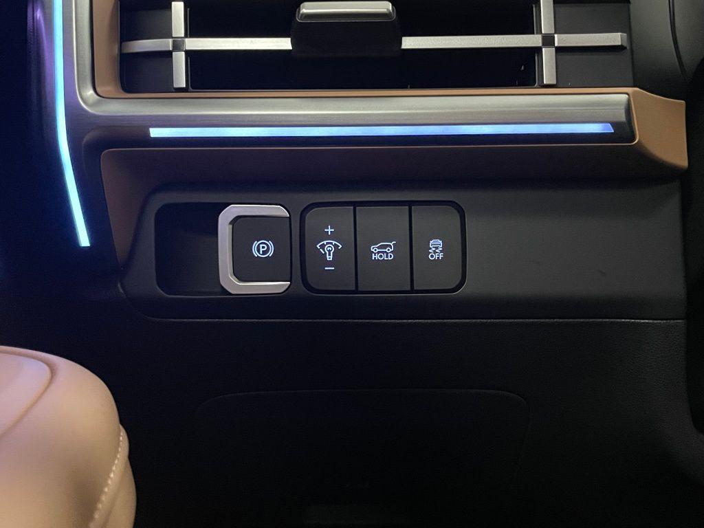 new 2025 Hyundai SANTA FE HEV car, priced at $48,333