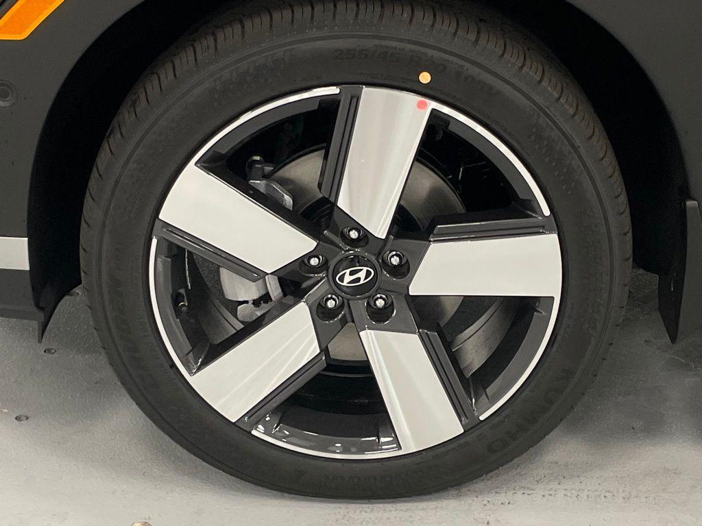new 2025 Hyundai SANTA FE HEV car, priced at $47,909
