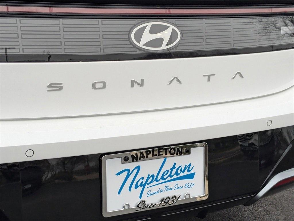 new 2025 Hyundai Sonata Hybrid car