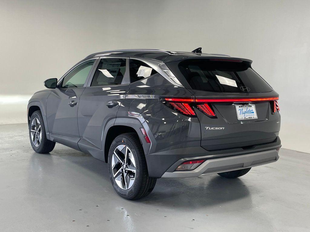 new 2025 Hyundai Tucson car, priced at $35,990