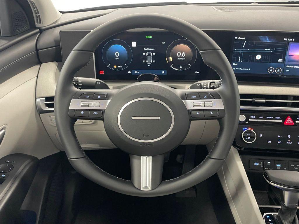 new 2025 Hyundai Tucson car, priced at $35,990